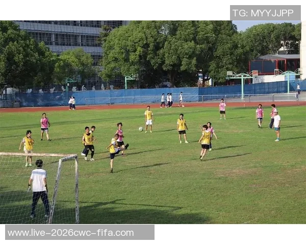 武汉校园足球联赛助力青少年成长与团队精神培养的全新篇章