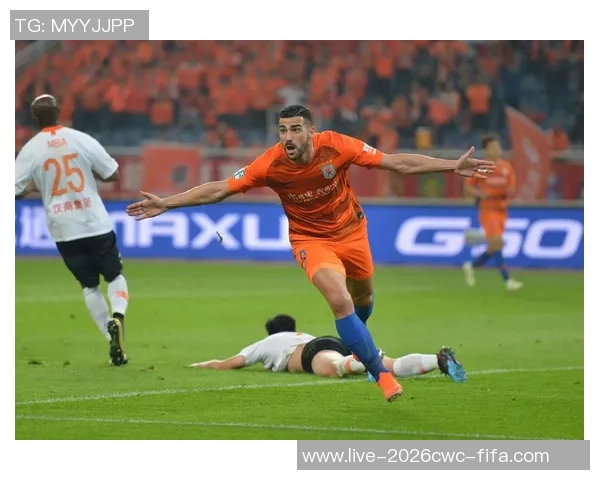 足球中锋技术的全面解析与实战应用技巧探讨