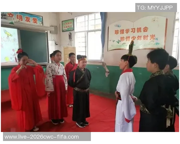 足球卢岳:探索这位传奇球员的成长历程与辉煌成就 足球卢岳:探索这位传奇球员的成长历程与辉煌成就