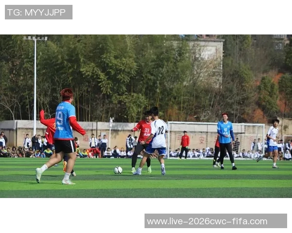 足球在我心中闪耀的光芒与激情的追逐之旅 足球在我心中闪耀的光芒与激情的追逐之旅