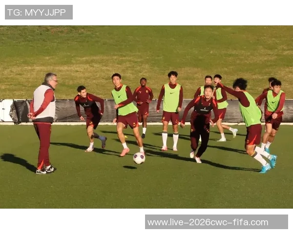 足球宝贝沈紫薇的魅力人生与足球梦想的完美结合