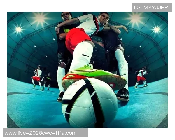 足球战术的基本定义与发展演变探讨及其在现代比赛中的应用分析